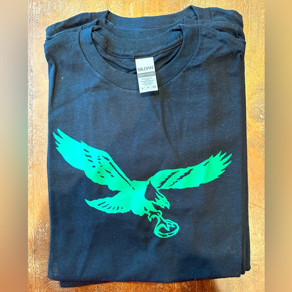 Black Philadelphia Eagles Shirt- Unisex